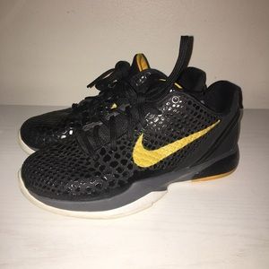 Nike Zoom Kobe 6 Black and Yellow